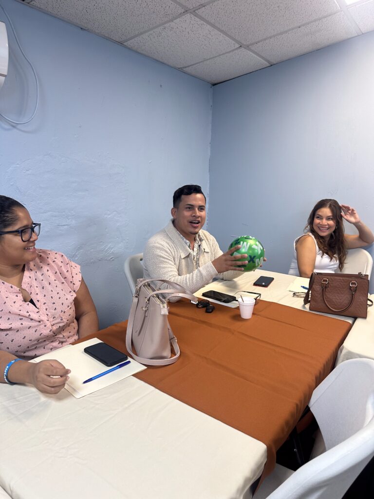 Capacitación Continua para Nuestros Profesores 1 IMG 0871